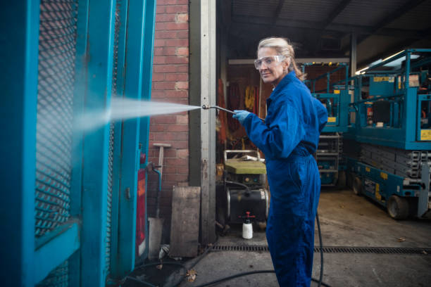 Best Sidewalk Pressure Washing  in Loyola, CA